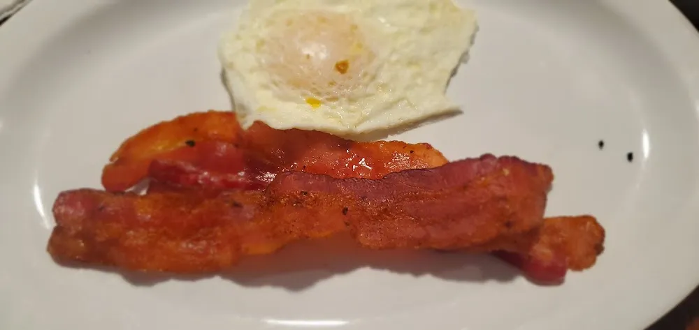 Cakes 2 Eggs & 2 Strips of Bacon